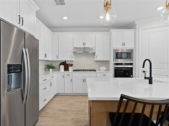 Image No.6-4 Bed Property for sale