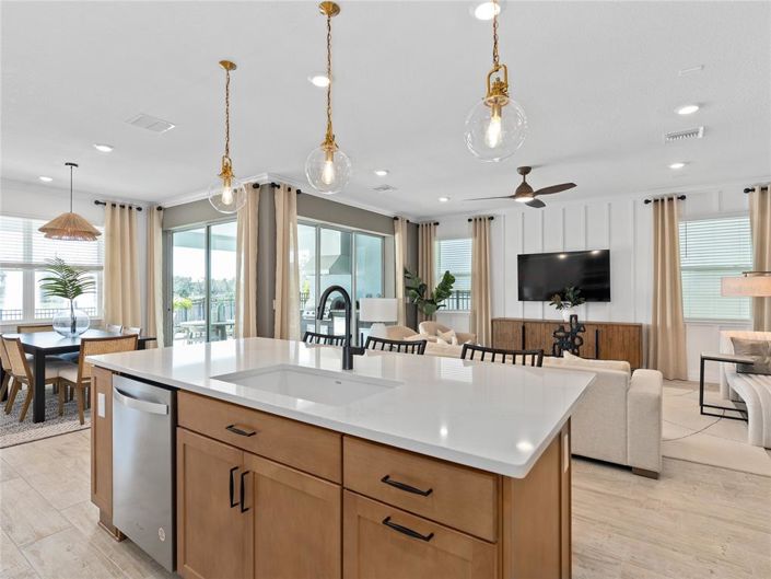 Image No.9-4 Bed Property for sale