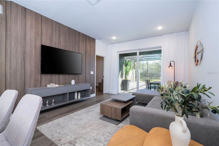 Image No.20-5 Bed Townhouse for sale