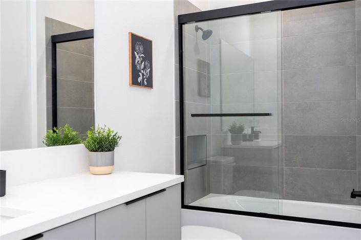 Image No.47-5 Bed Townhouse for sale