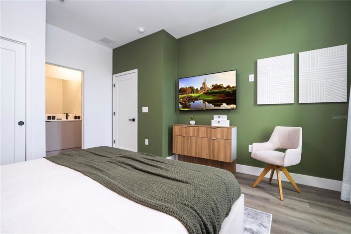 Image No.53-5 Bed Townhouse for sale