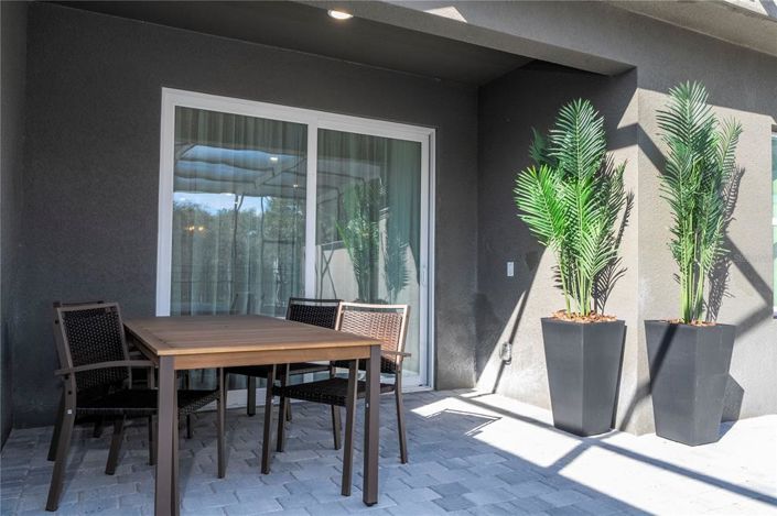 Image No.76-5 Bed Townhouse for sale