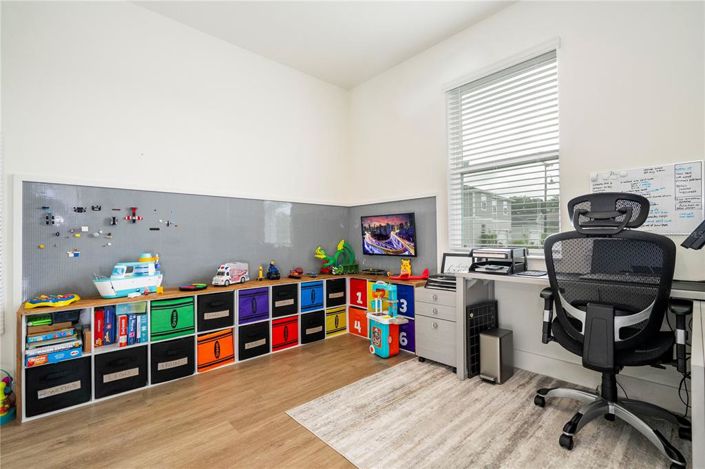 Image No.11-5 Bed Property for sale