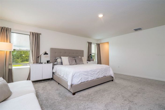 Image No.16-5 Bed Property for sale