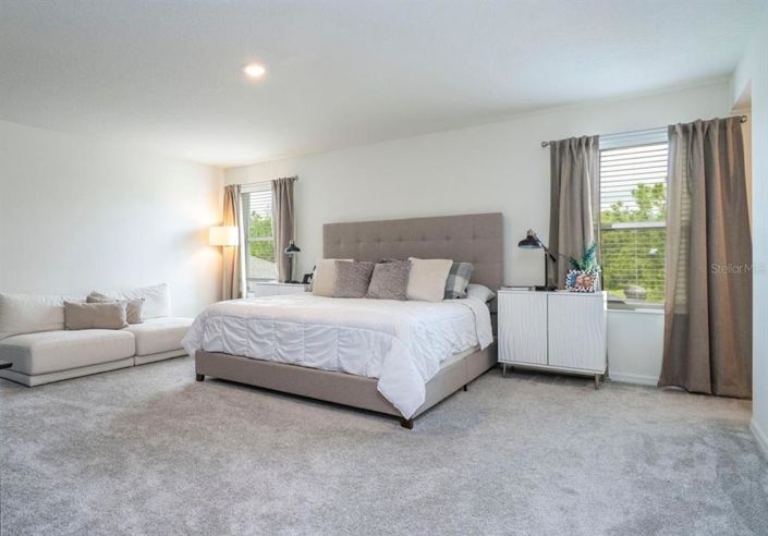 Image No.17-5 Bed Property for sale