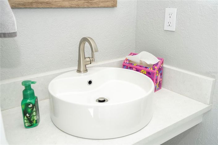 Image No.24-5 Bed Property for sale