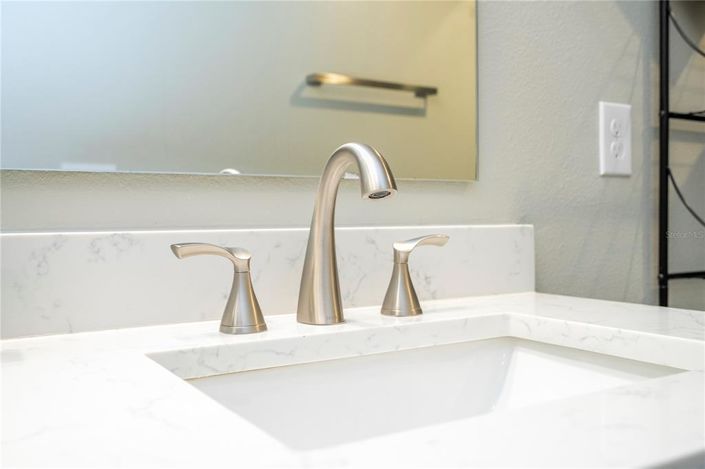 Image No.38-5 Bed Property for sale