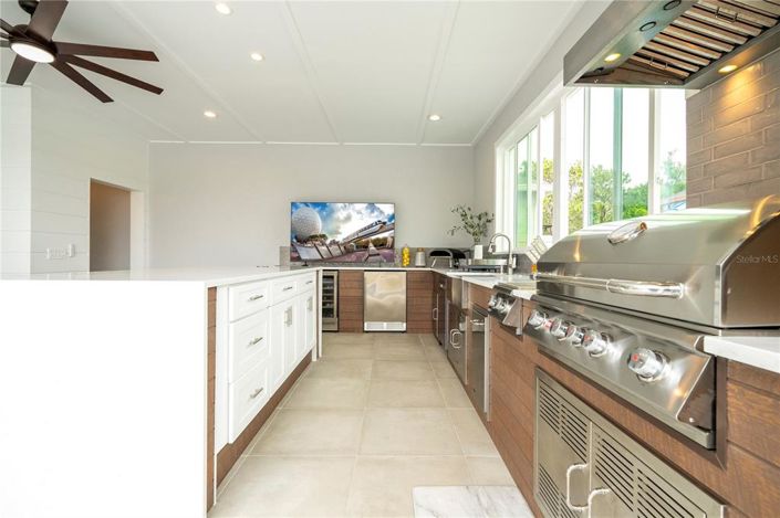 Image No.39-5 Bed Property for sale