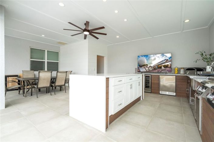 Image No.40-5 Bed Property for sale