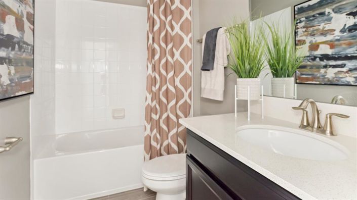 Image No.6-5 Bed Property for sale