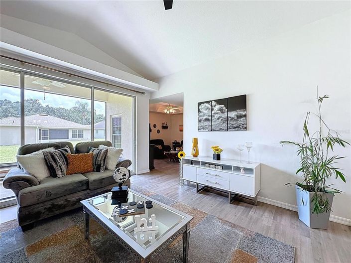 Image No.23-2 Bed Property for sale