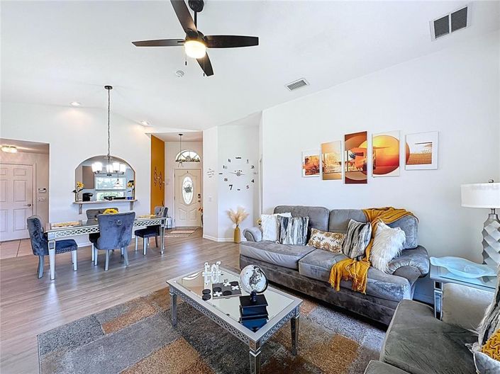 Image No.25-2 Bed Property for sale