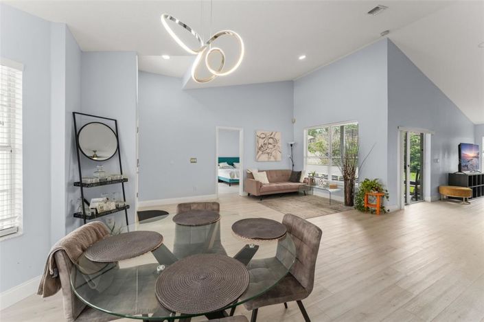 Image No.8-Propriété de 3 chambres à vendre à Kissimmee