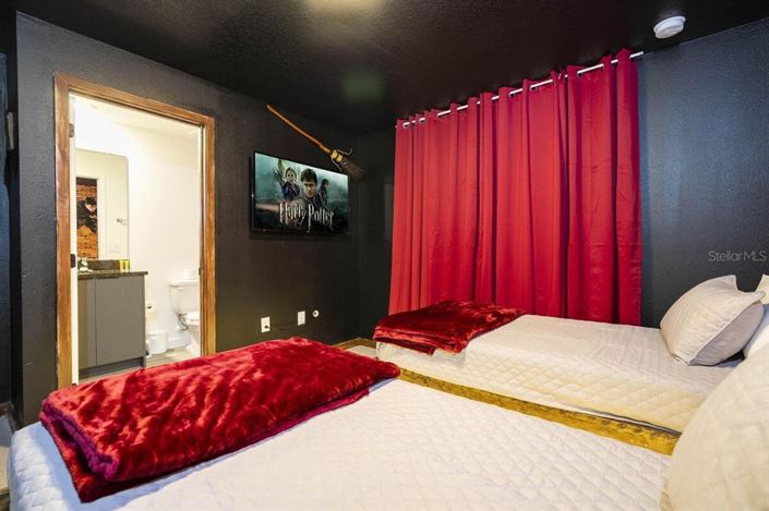 Image No.18-3 Bed Townhouse for sale