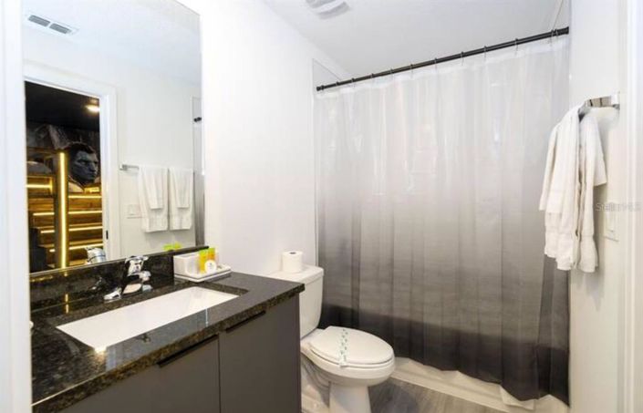 Image No.30-3 Bed Townhouse for sale