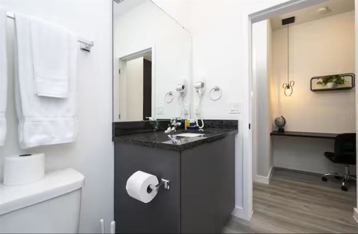 Image No.31-3 Bed Townhouse for sale