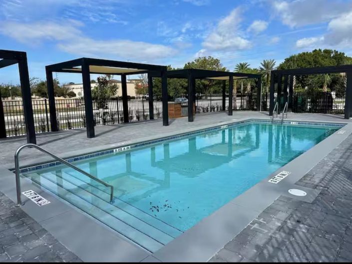 Image No.33-3 Bed Townhouse for sale