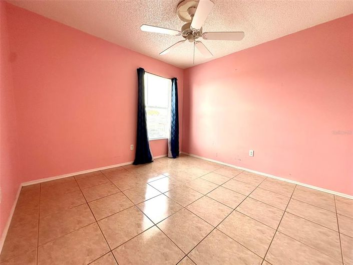 Image No.18-3 Bed Property for sale