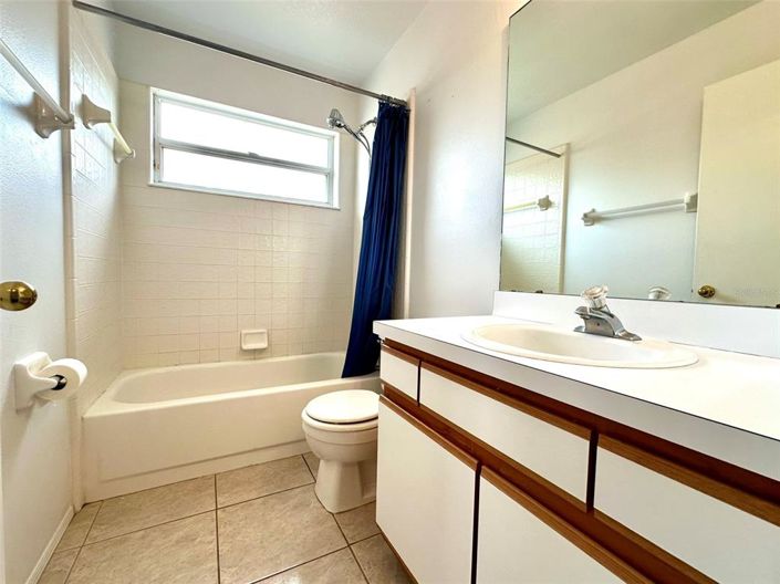 Image No.19-3 Bed Property for sale