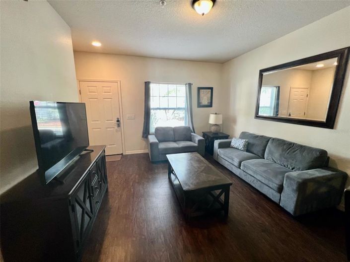 Image No.5-3 Bed Townhouse for sale