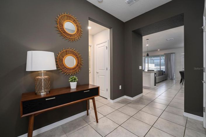 Image No.8-5 Bed Townhouse for sale