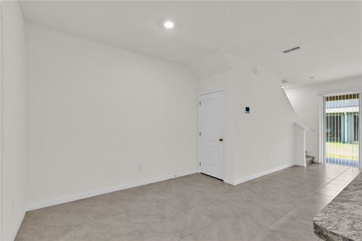 Image No.20-3 Bed Townhouse for sale