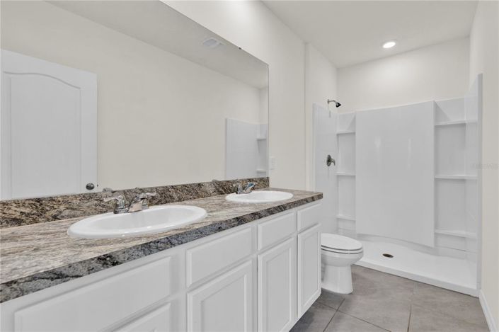 Image No.26-3 Bed Townhouse for sale