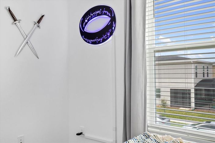 Image No.35-5 Bed Property for sale