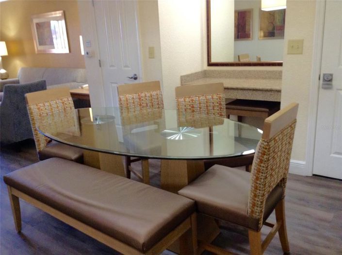 Image No.10-2 Bed Property for sale