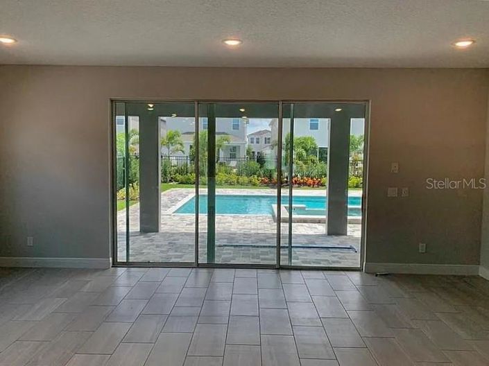 Image No.6-Propriété de 10 chambres à vendre à Kissimmee