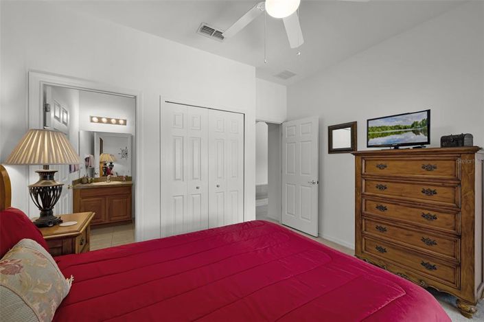 Image No.15-5 Bed Property for sale