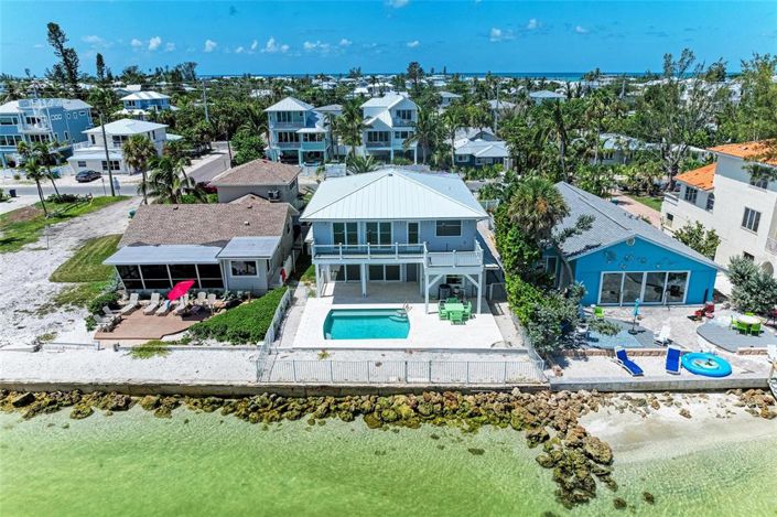 Image No.55-4 Bed Property for sale