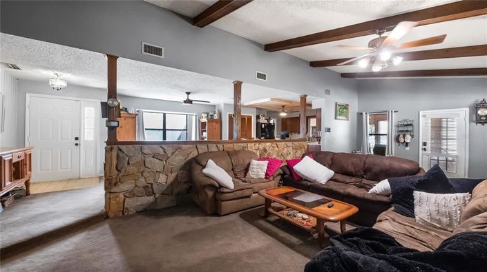 Image No.10-5 Bed Property for sale