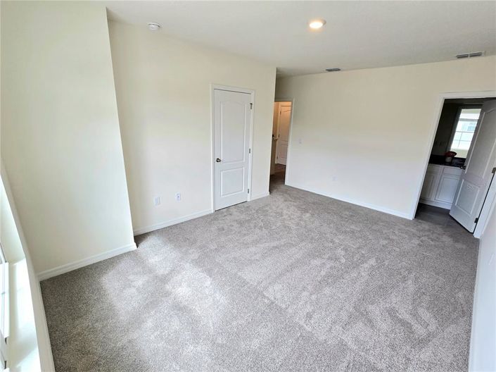 Image No.22-3 Bed Townhouse for sale