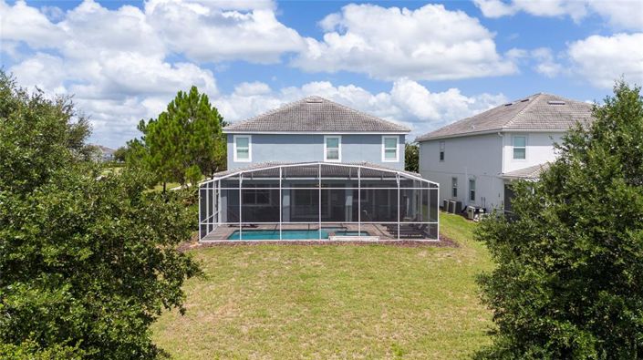 Image No.11-8 Bed Property for sale