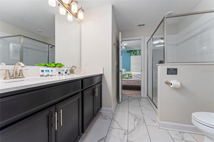 Image No.39-8 Bed Property for sale