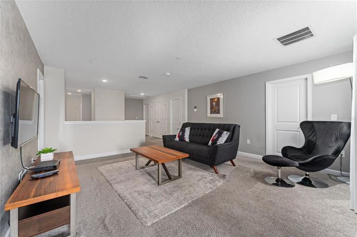 Image No.44-8 Bed Property for sale