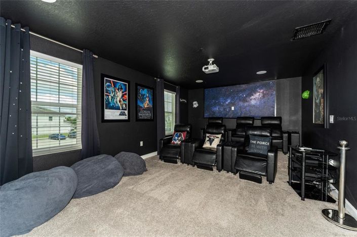 Image No.45-8 Bed Property for sale