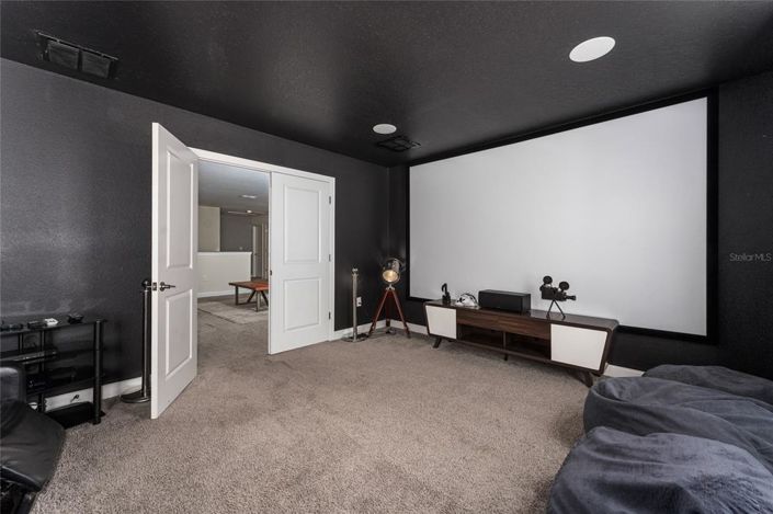 Image No.47-8 Bed Property for sale