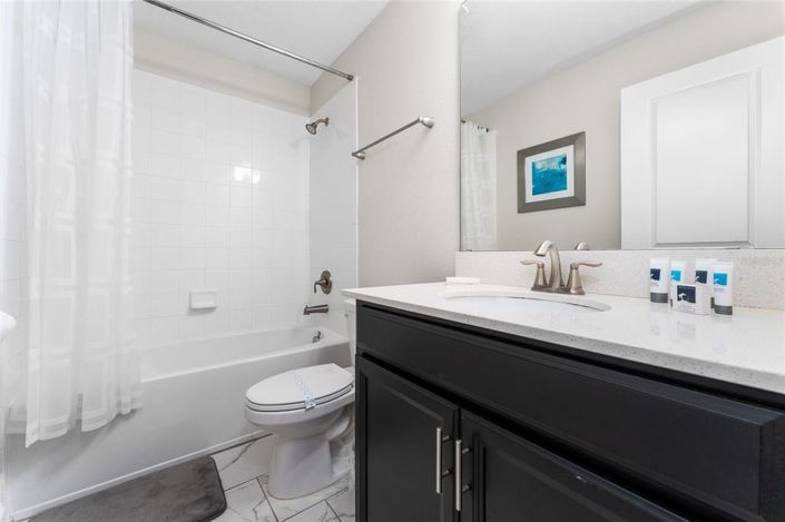 Image No.48-8 Bed Property for sale