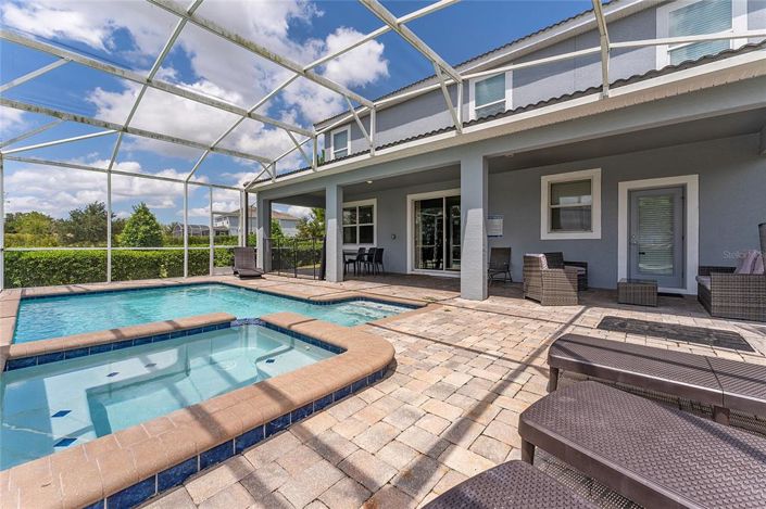 Image No.55-8 Bed Property for sale