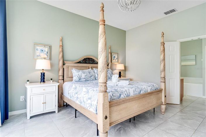 Image No.16-5 Bed Property for sale