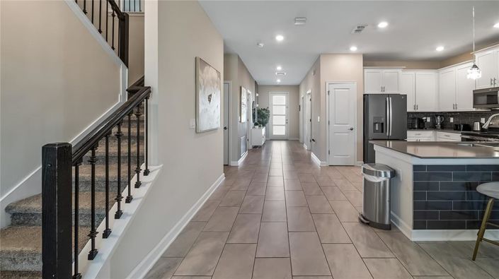 Image No.16-8 Bed Property for sale