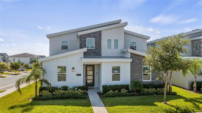 Image No.54-8 Bed Property for sale