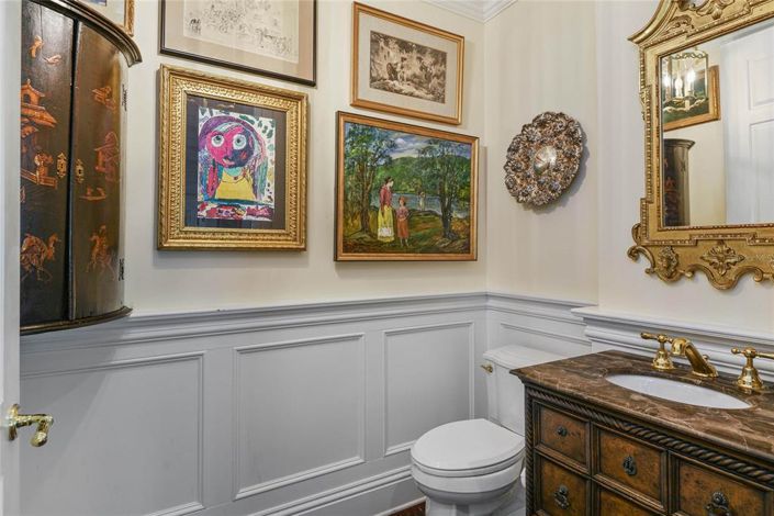 Image No.11-4 Bed Property for sale