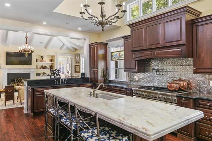 Image No.15-4 Bed Property for sale