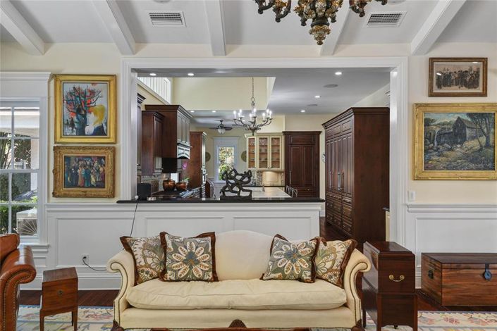 Image No.23-4 Bed Property for sale