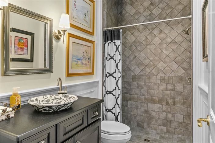 Image No.29-4 Bed Property for sale