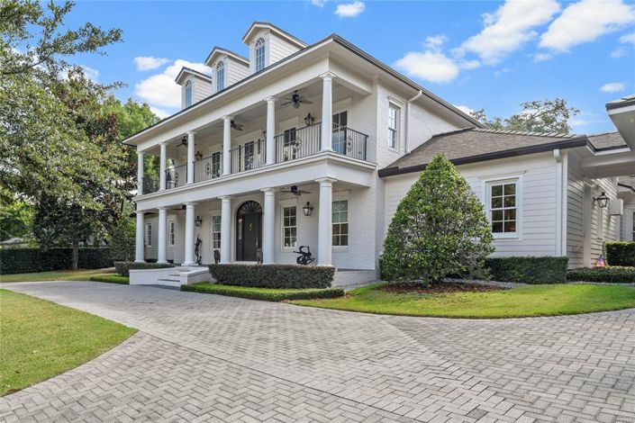 Image No.3-4 Bed Property for sale