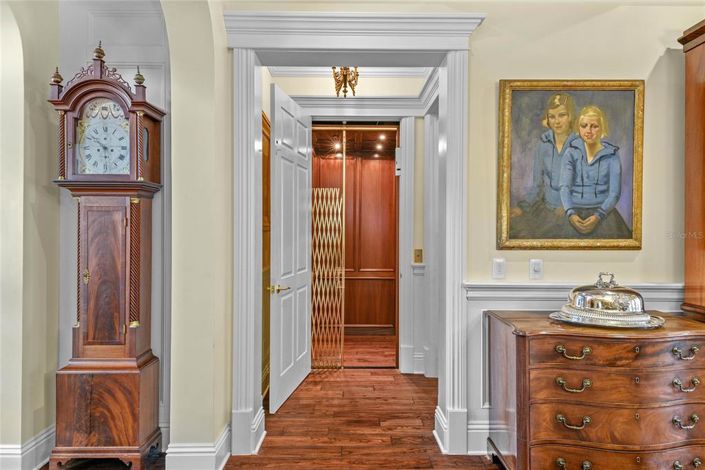 Image No.30-4 Bed Property for sale